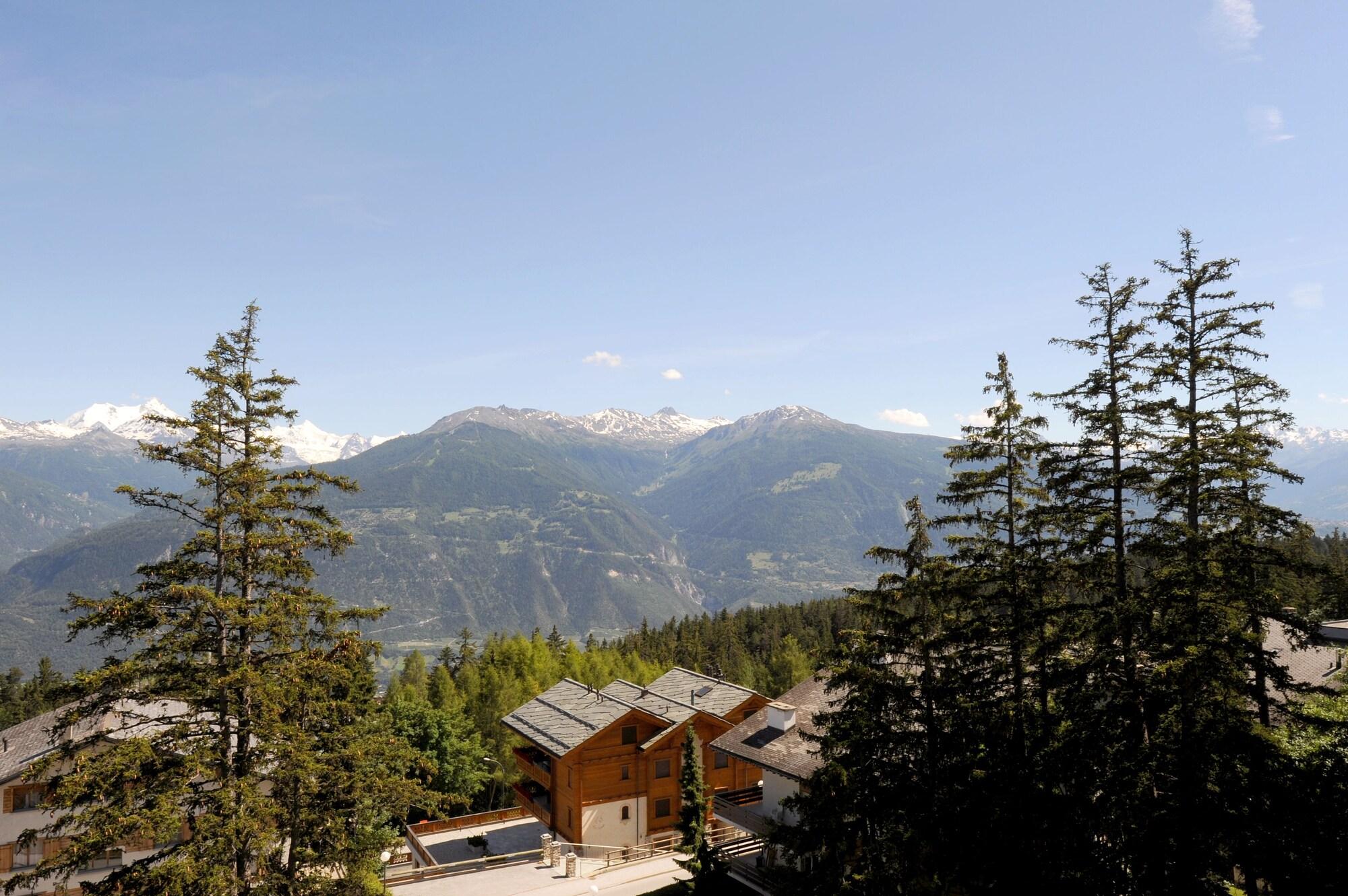 Hotel Helvetia Intergolf Кранс Монтана Екстериор снимка